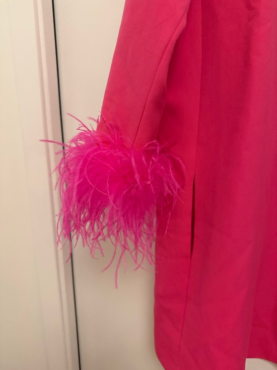 Tuckernuck Mod Mary Hot Pink Feather-Cuff Shift Dress - Women - Picture 7 of 8
